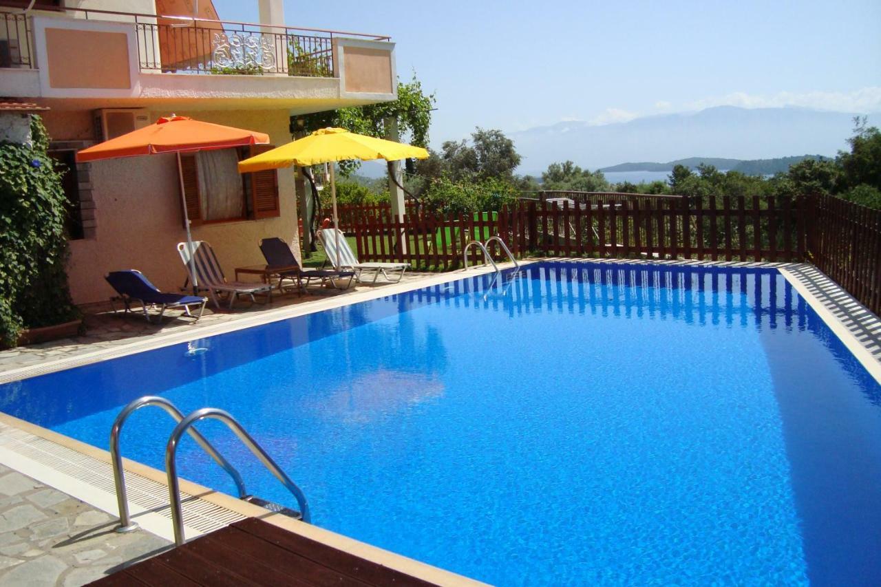Villa'S Ground Floor Apartment With 60 Qm Swimming Pool Agios Christoforos  Luaran gambar